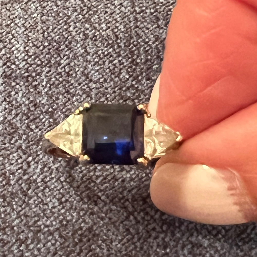 Cz ring in 14kt